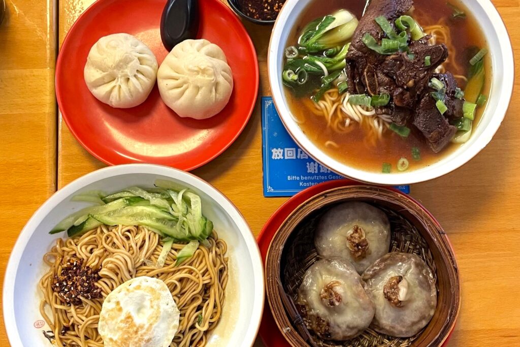 Diving into Shanghai’s Signature Dishes at a Frankfurt Hideaway